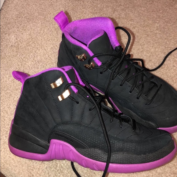 KIDS HYPER PURPLE AND BLACK 12s - Picture 1 of 3